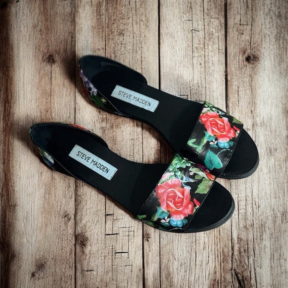 Steve Madden‎ D'orsay Flats Sandals Black Floral Women's Size 5.5 - Picture 1 of 6